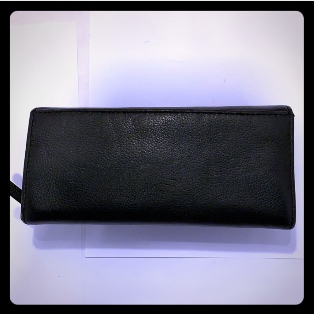 GentlyUsed Micheal Kors TriFold Leather Wallet - Picture 3 of 8